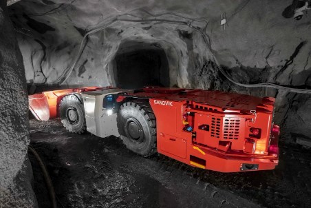 Zimplats закупит у Sandvik технику для расширения добычи в Зимбабве